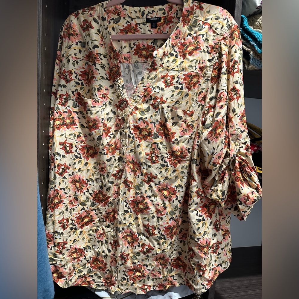 Torrid shirt
